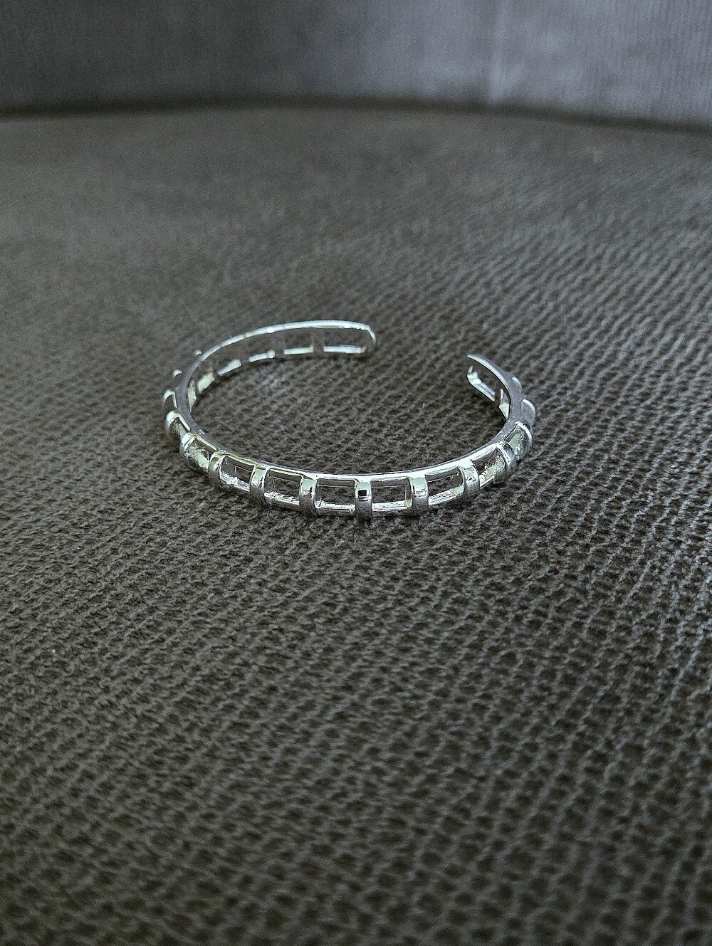 Stella & Dot Silver🤍 Cage Cuff Bracelet - NWOT